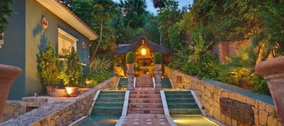 Villa de 7 dormitorios en Marbella, Spain No. 9902 2