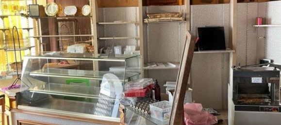 250m² Commercial property in Branderion, France No. 267386 2