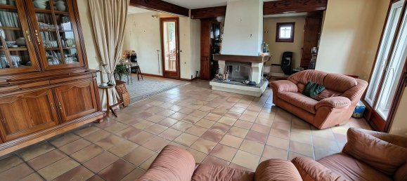 4 bedrooms House in Aigremont, France No. 145835 6