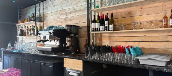 Коммерческая недвижимость с 3 комнатами в Альби, Франция № 192059 6