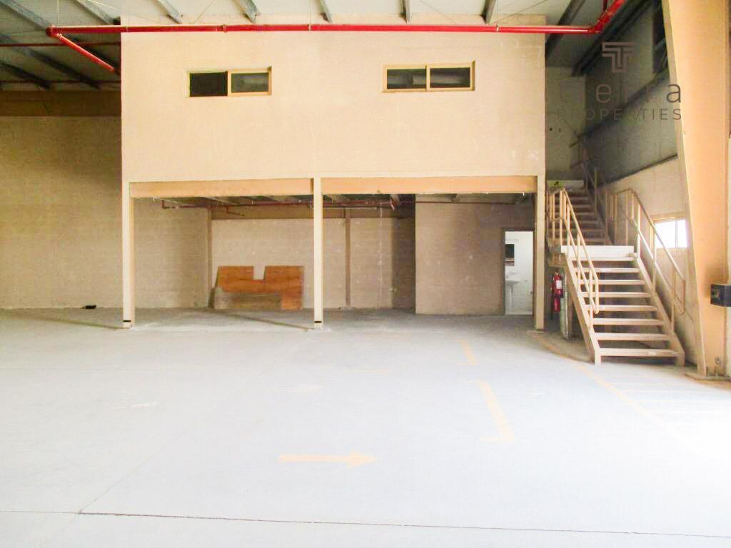 543.5m² Warehouse in Dubai, UAE No. 55440