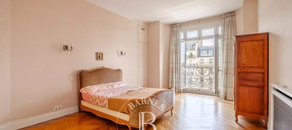 4 bedrooms Apartment in Paris, France No. 344222 6