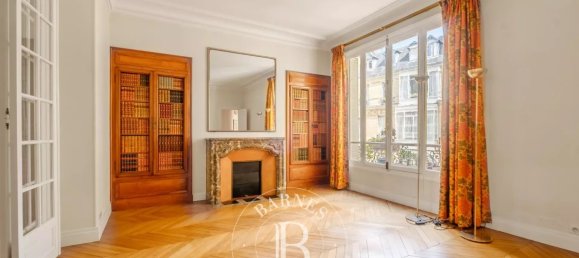 4 bedrooms Apartment in Paris, France No. 344222 4