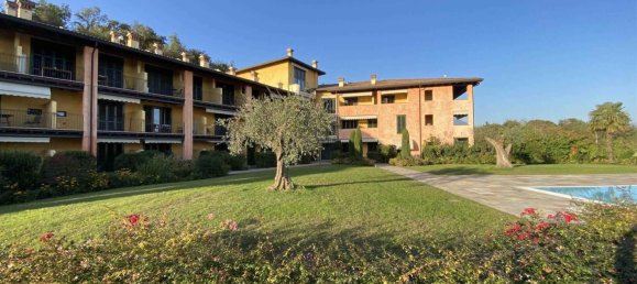 3-salle Appartement à Brescia, Italy No. 84614 2