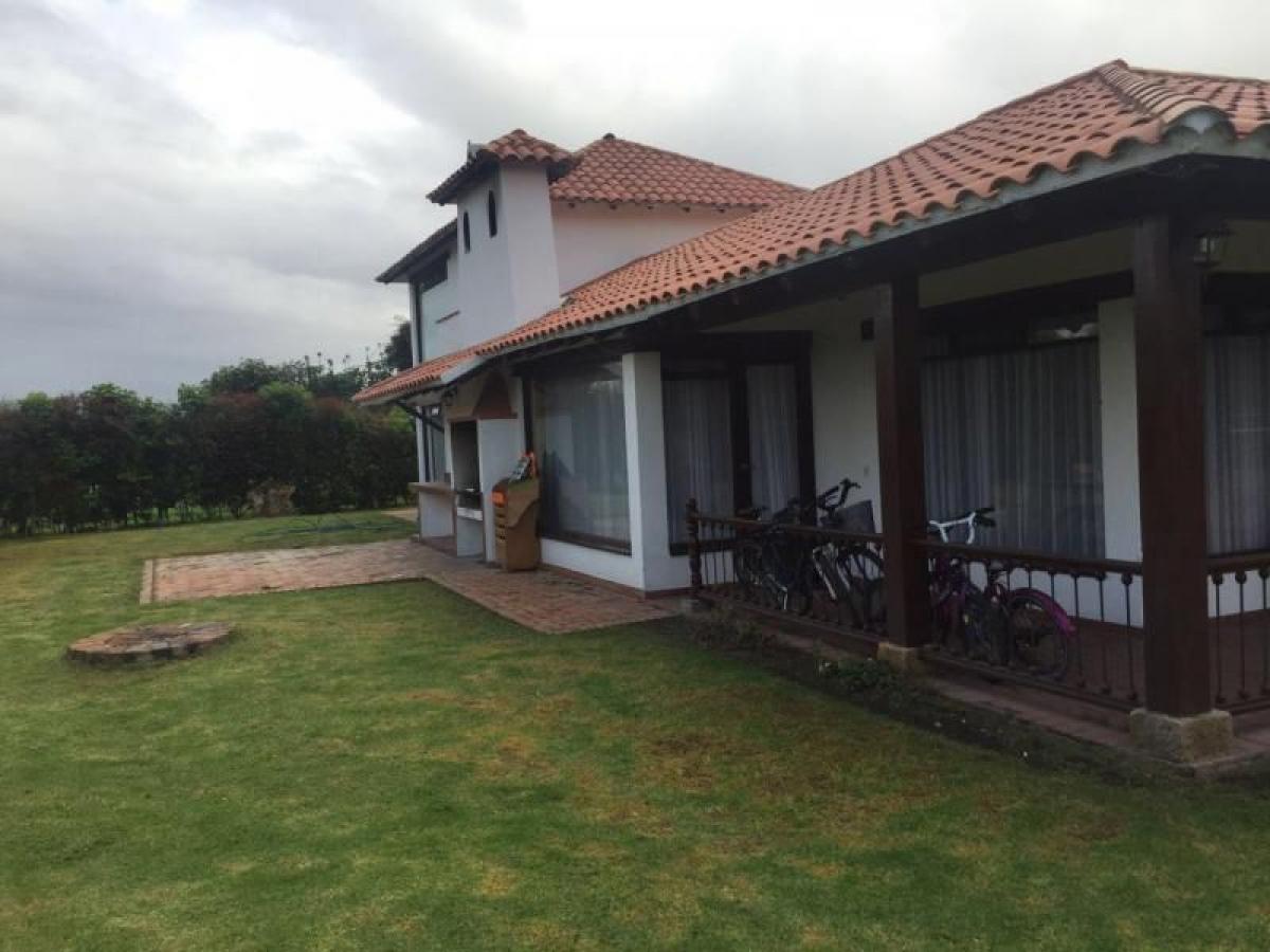 4 bedrooms House in Cundinamarca, Colombia No. 6278