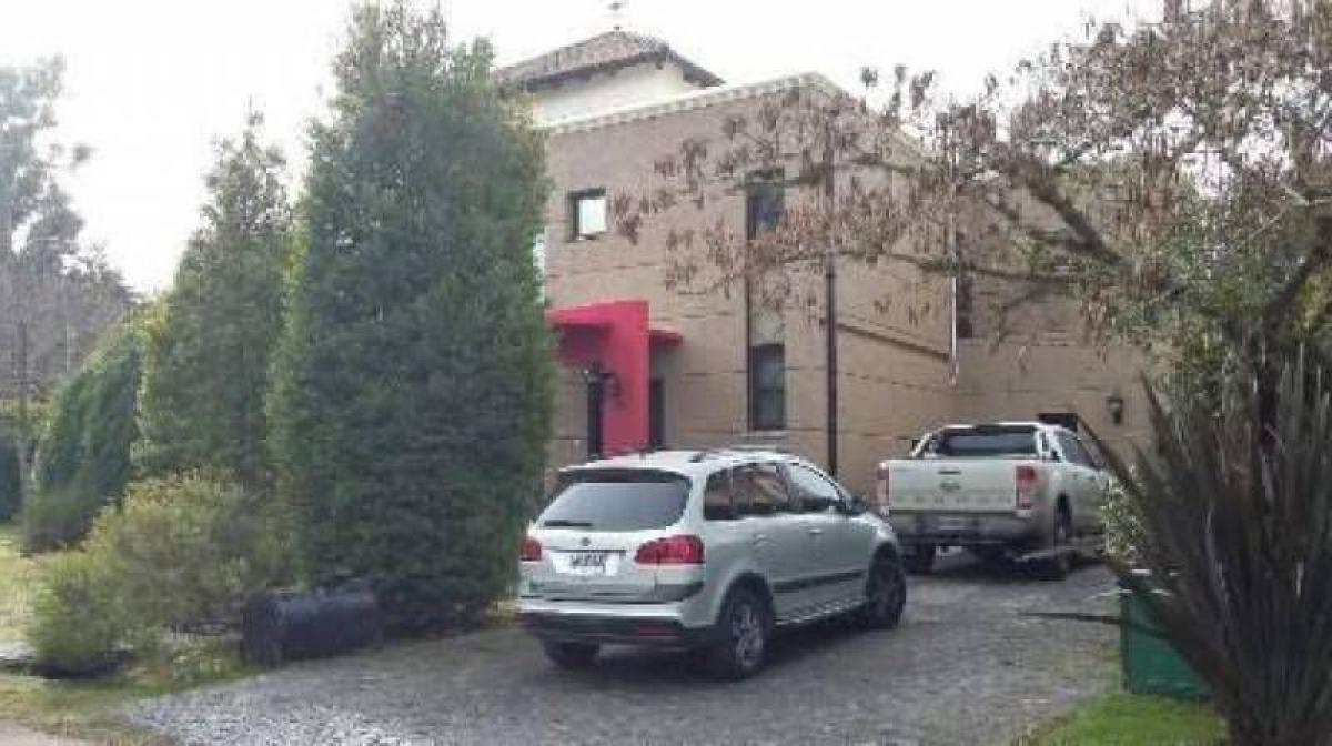 2 bedrooms House in Tigre, Argentina No. 3489