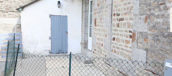 3 bedrooms House in Sourdeval, France No. 357261 11