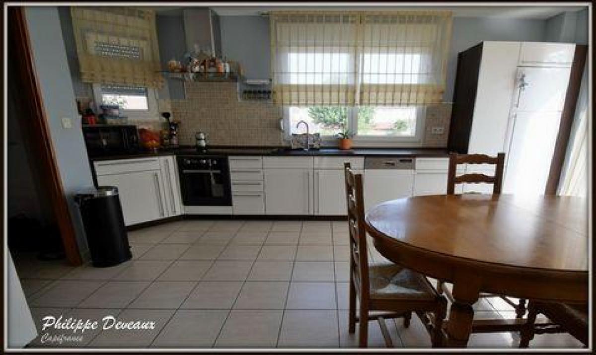 6 bedrooms House in Golbey, France No. 7523