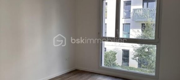 2 Schlafzimmer Wohnung in Noisy-le-Sec, France, Nr. 331894 8