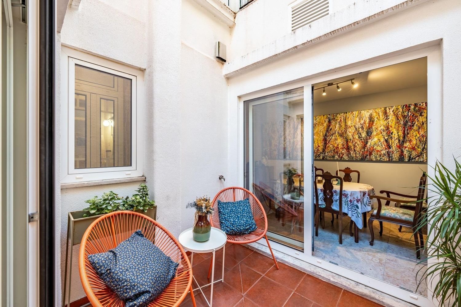 2 bedrooms Apartment in Lisbon, Portugal No. 121433