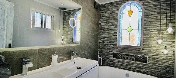 4 Schlafzimmer Villa in Villamartin, Spain, Nr. 14449 27