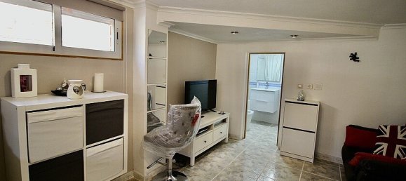 4 Schlafzimmer Villa in Villamartin, Spain, Nr. 14449 23