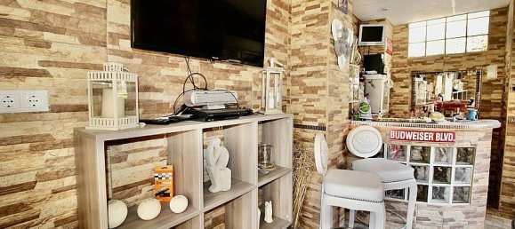 4 Schlafzimmer Villa in Villamartin, Spain, Nr. 14449 11