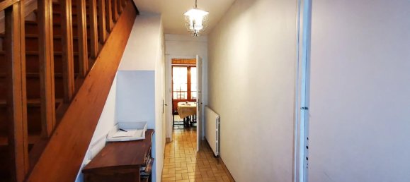 2 bedrooms House in Aubigny-sur-Nere, France No. 52956 3