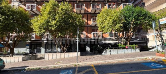 Квартира с 1 спальней в Рим, Италия № 349868 3