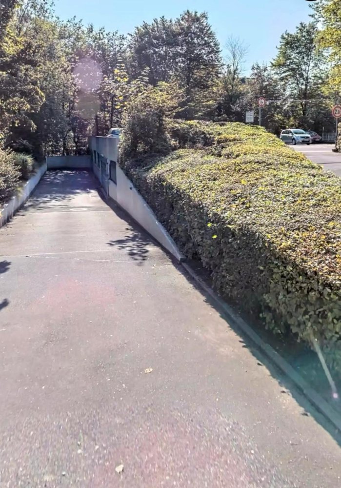 Parkplatz in Hamburg-Mitte, Germany, Nr. 360238