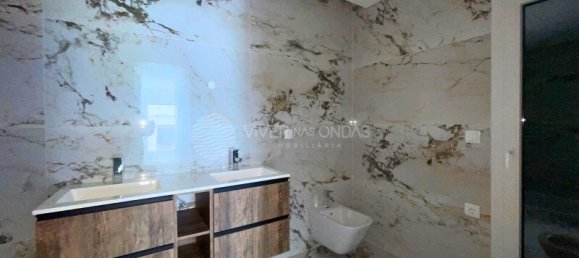 4 Schlafzimmer Villa in Corroios, Portugal, Nr. 123675 21