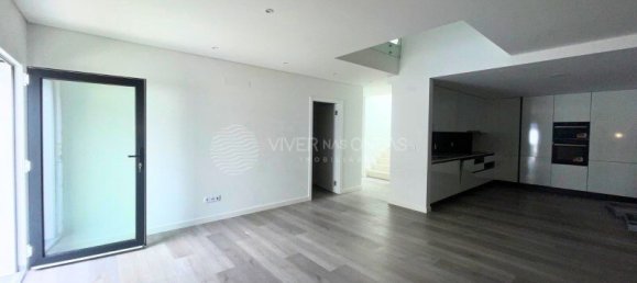 4 Schlafzimmer Villa in Corroios, Portugal, Nr. 123675 13