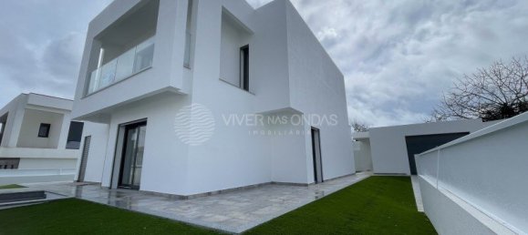 4 Schlafzimmer Villa in Corroios, Portugal, Nr. 123675 2