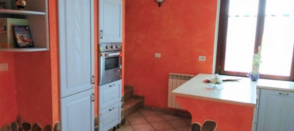 4 rooms Apartment in Bucine, Italy No. 102428 2