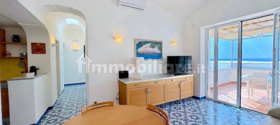 3 bedrooms Apartment in Capri, Italy No. 357286 3