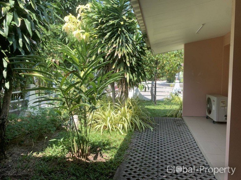 3 bedrooms Cafe / restaurant in Pattaya, Thailand No. 19874