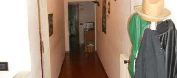 5 rooms Apartment in Florence, Italy No. 32990 14