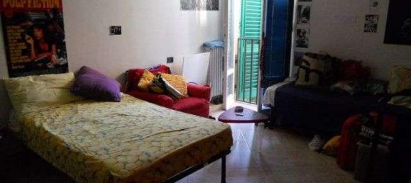 5 rooms Apartment in Florence, Italy No. 32990 4