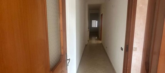4-Zimmer Wohnung in Taranto, Italy, Nr. 148176 21