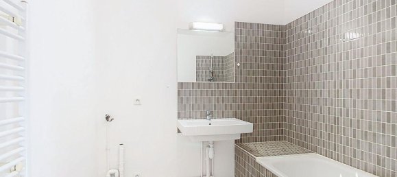 Apartamento de 2 dormitorios en Bordeaux, France No. 335773 4