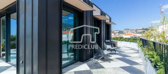 Квартира с 2 спальнями в Фуншал, Португалия № 115154 3