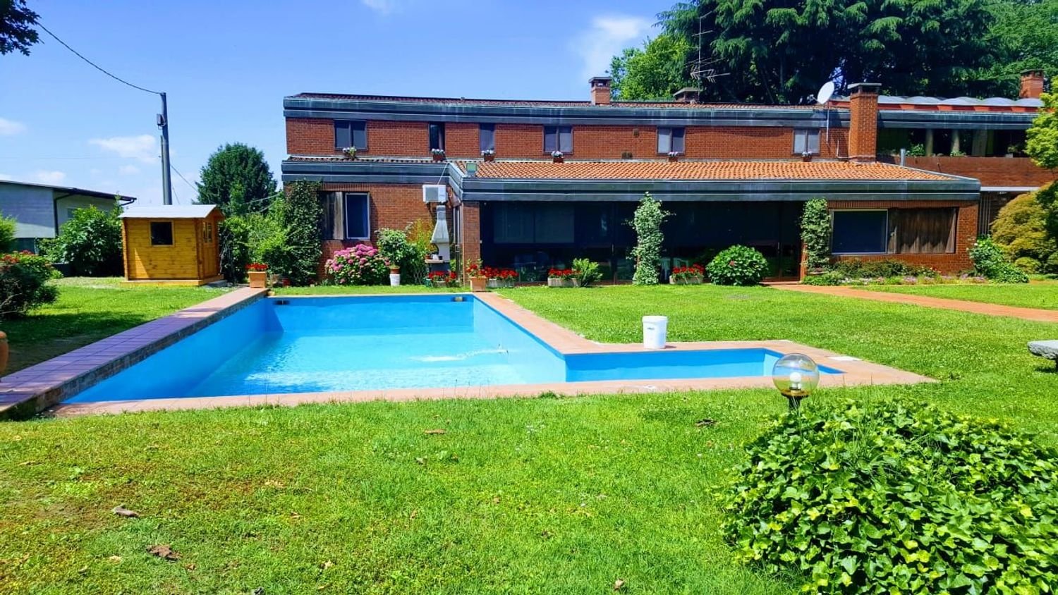 8 rooms House in Asigliano Vercellese, Italy No. 13355