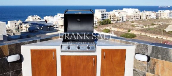 2 bedrooms Penthouse in Xghajra, Malta No. 10022 4