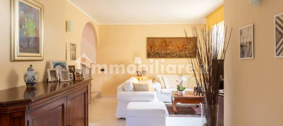 2 bedrooms Villa in Bollate, Italy No. 16842 2