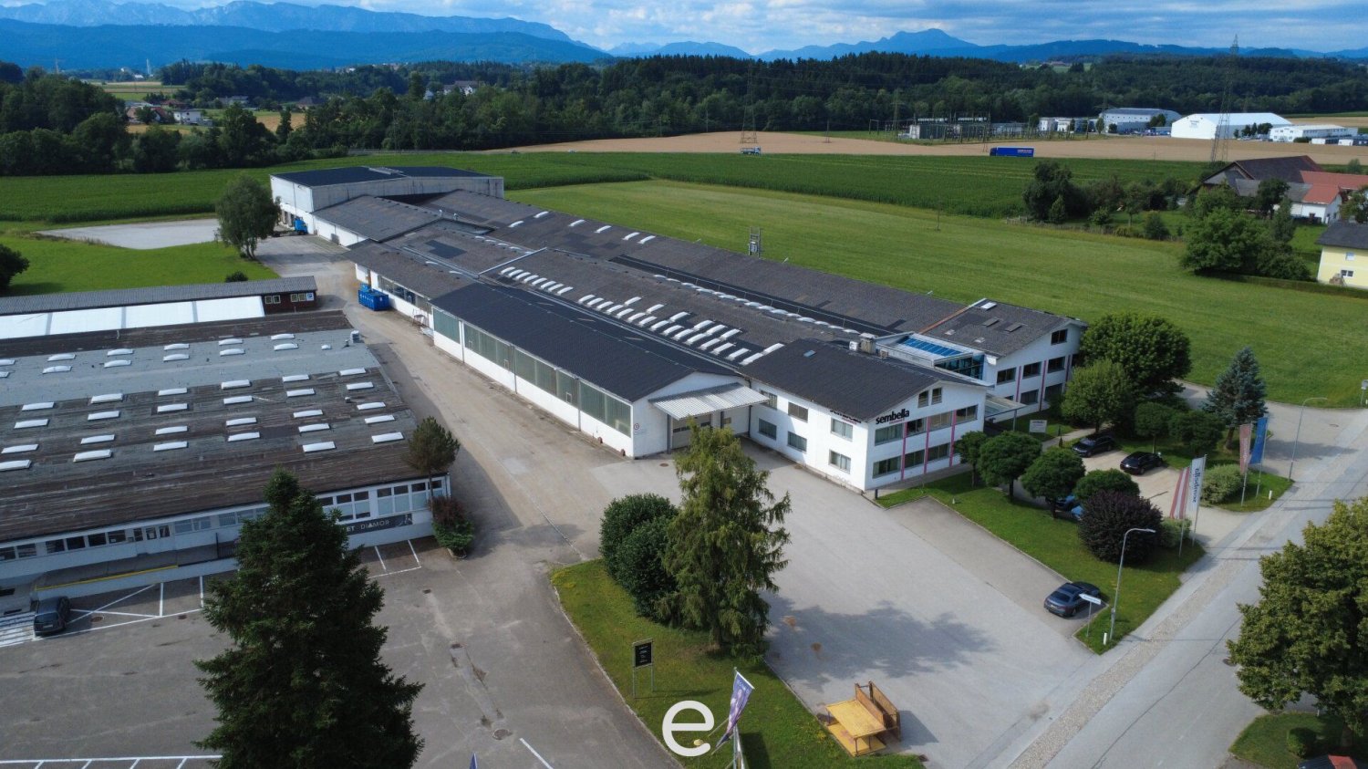  عقار تجاري في Timelkam, Austria 1468متر مربع رقم 204549