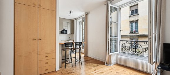 1 bedroom Apartment in Paris, France No. 105675 2