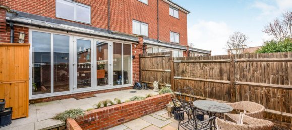 4 bedrooms Townhouse in Gravesend, United Kingdom No. 10571 10