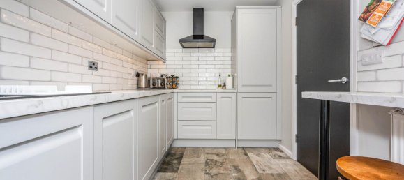 4 bedrooms Townhouse in Gravesend, United Kingdom No. 10571 5