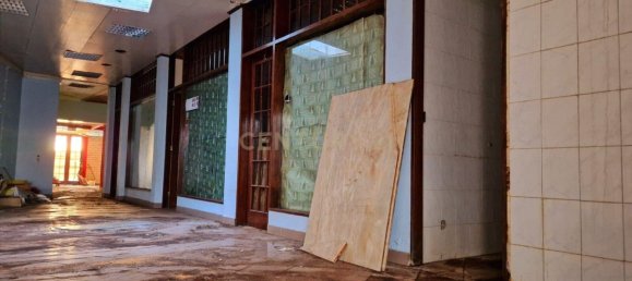 5 bedrooms Building in Machico, Portugal No. 128619 7