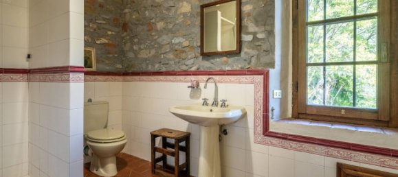 4 bedrooms House in Lucca, Italy No. 234576 21