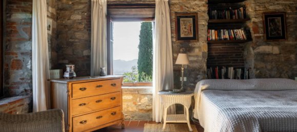 4 bedrooms House in Lucca, Italy No. 234576 11