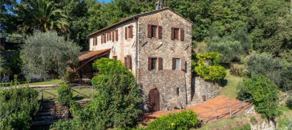 4 bedrooms House in Lucca, Italy No. 234576 37