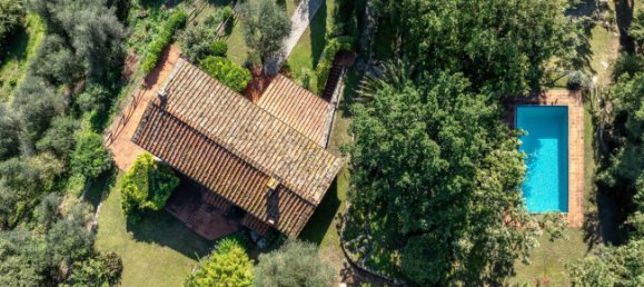 4 bedrooms House in Lucca, Italy No. 234576 41