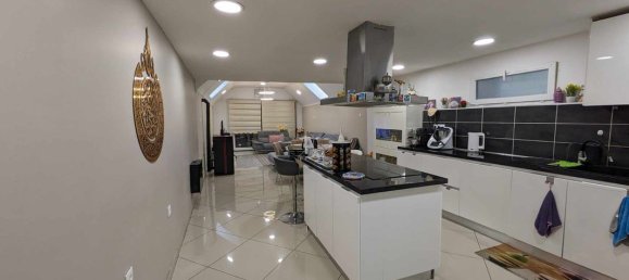 3 bedrooms House in Villeneuve-d'Ascq, France No. 70203 3