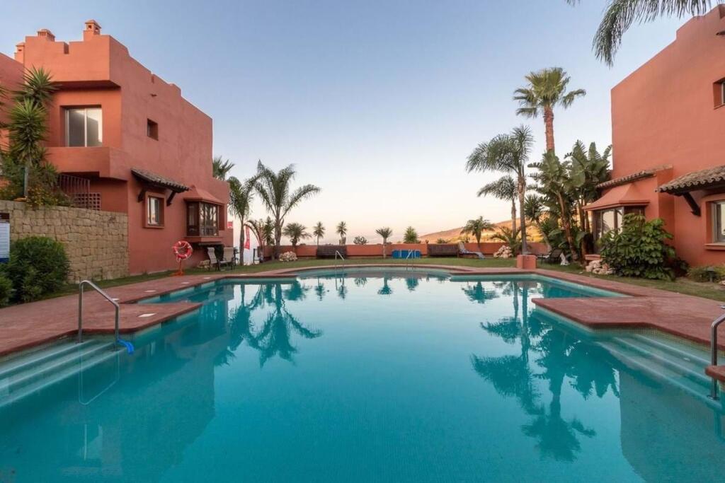 3 غرف نوم تاون هاوس في Alcorrin, Spain رقم 217817