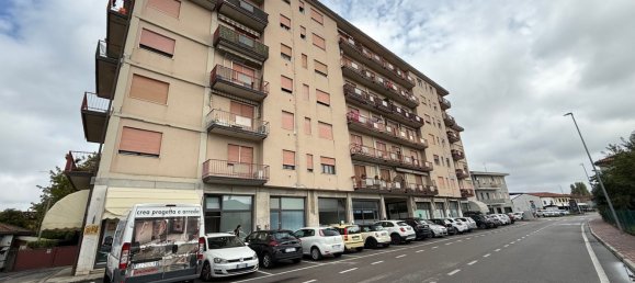 26m² Commercial property in Mira, Italy No. 326761 11