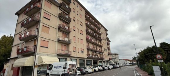 26m² Commercial property in Mira, Italy No. 326761 9