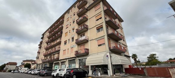 26m² Commercial property in Mira, Italy No. 326761 8