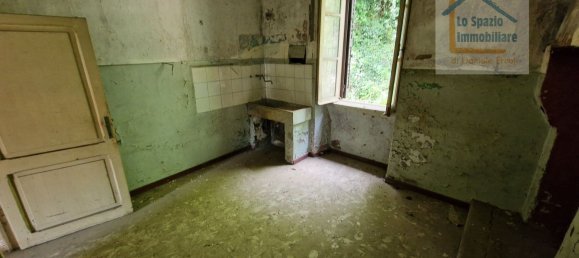 5-salle Appartement à Piglio, Italy No. 51613 5