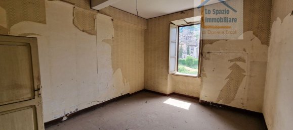 5-salle Appartement à Piglio, Italy No. 51613 12